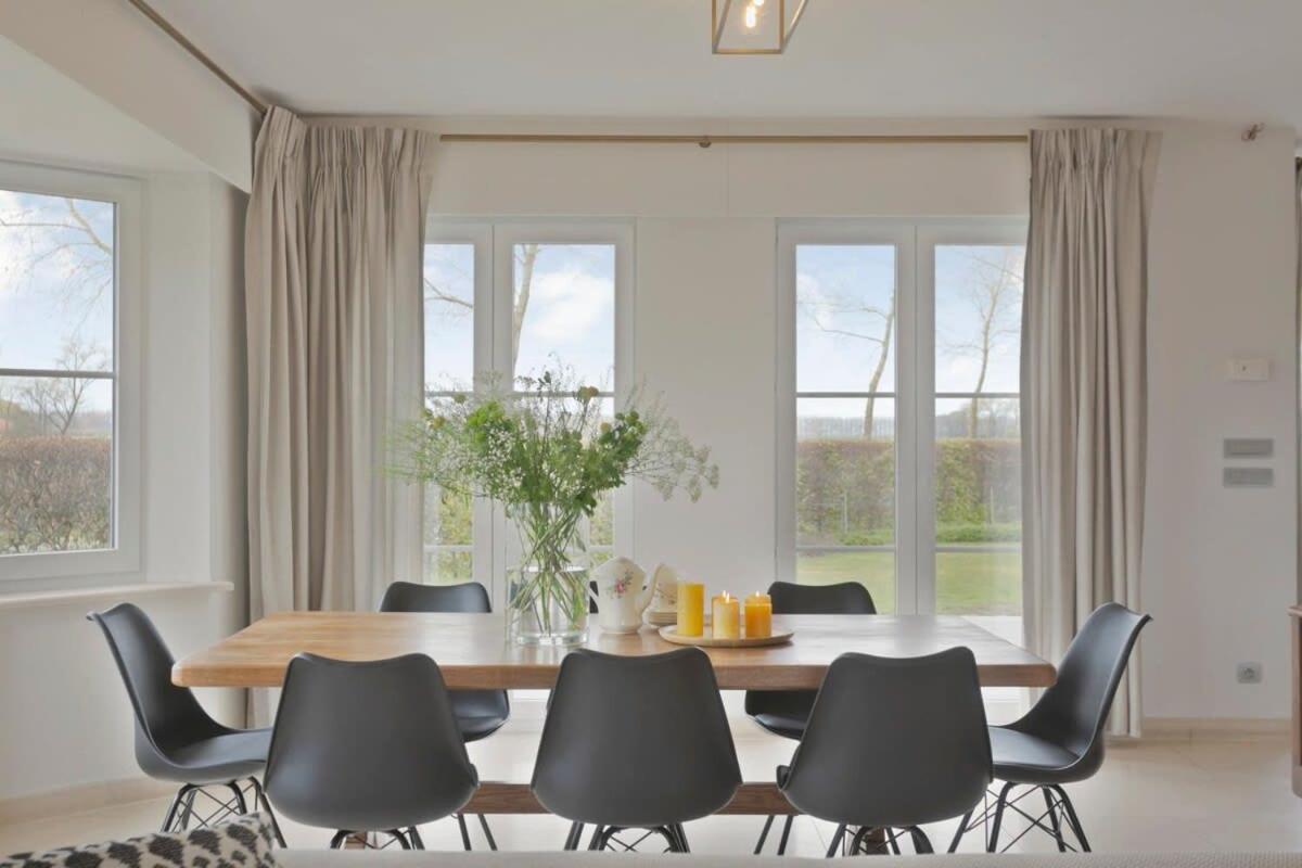 Huswell - Family House With A Beautiful View In Damme Villa Брюж Екстериор снимка