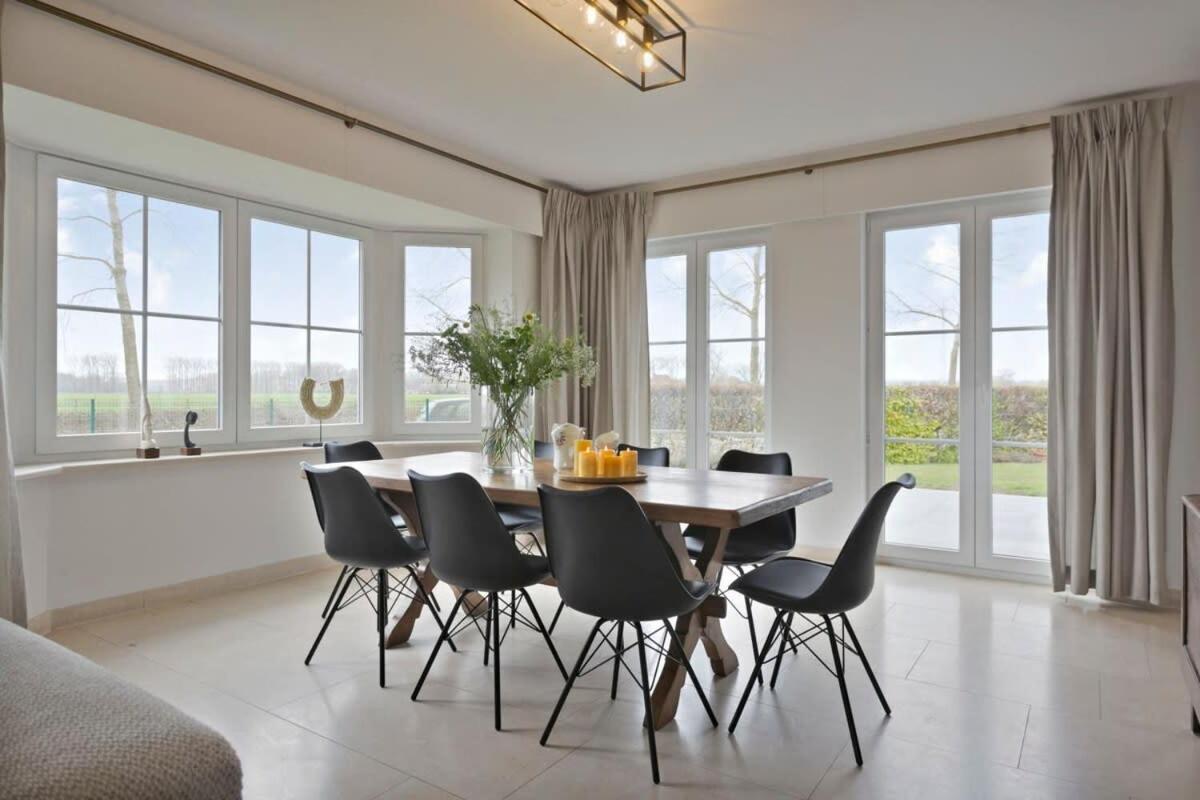 Huswell - Family House With A Beautiful View In Damme Villa Брюж Екстериор снимка